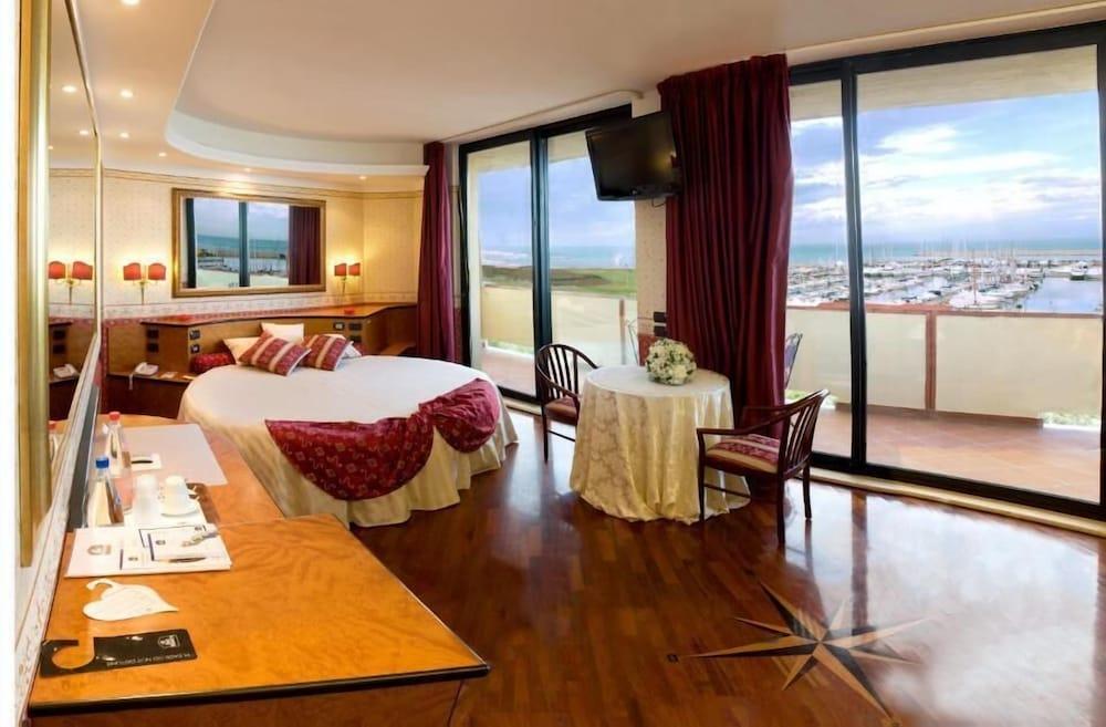 David Palace Hotel Porto San Giorgio Dış mekan fotoğraf