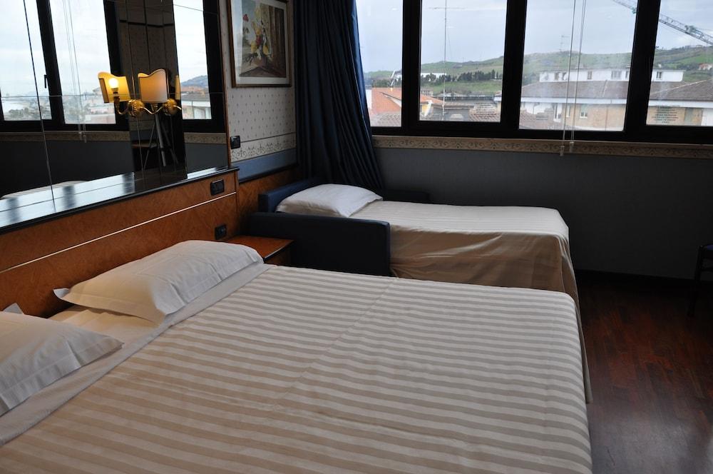 David Palace Hotel Porto San Giorgio Dış mekan fotoğraf