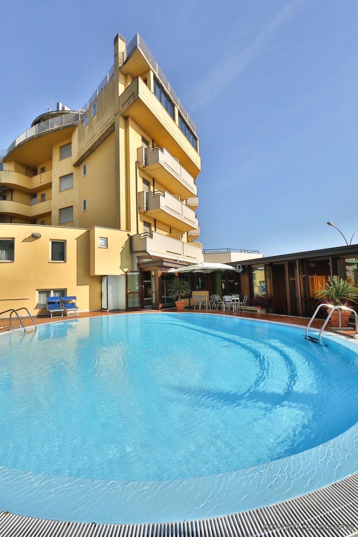 David Palace Hotel Porto San Giorgio Dış mekan fotoğraf