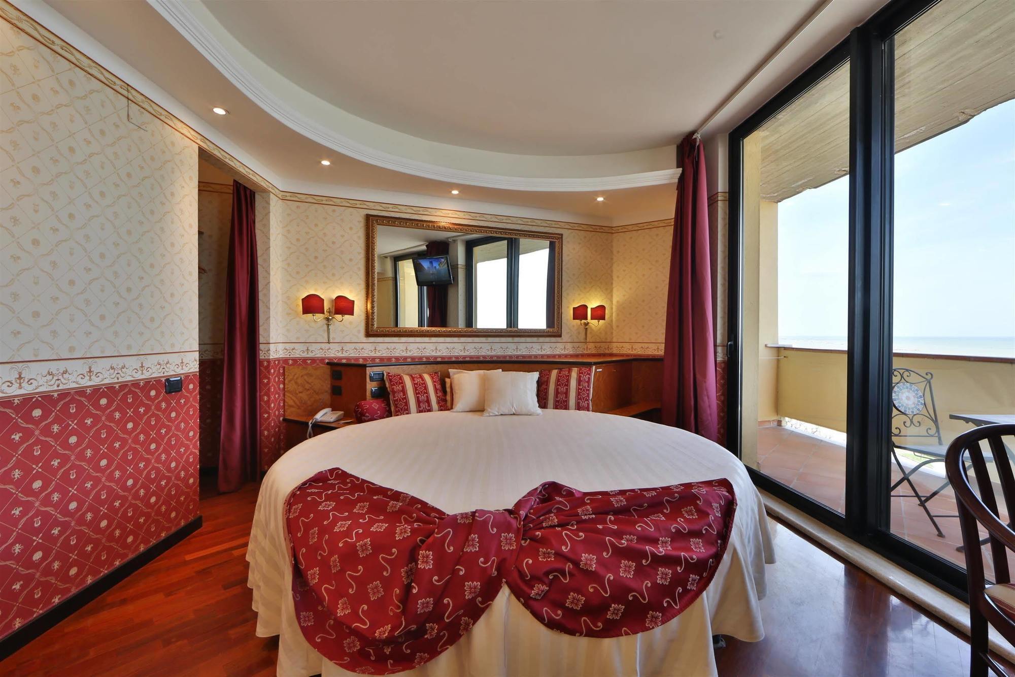 David Palace Hotel Porto San Giorgio Dış mekan fotoğraf