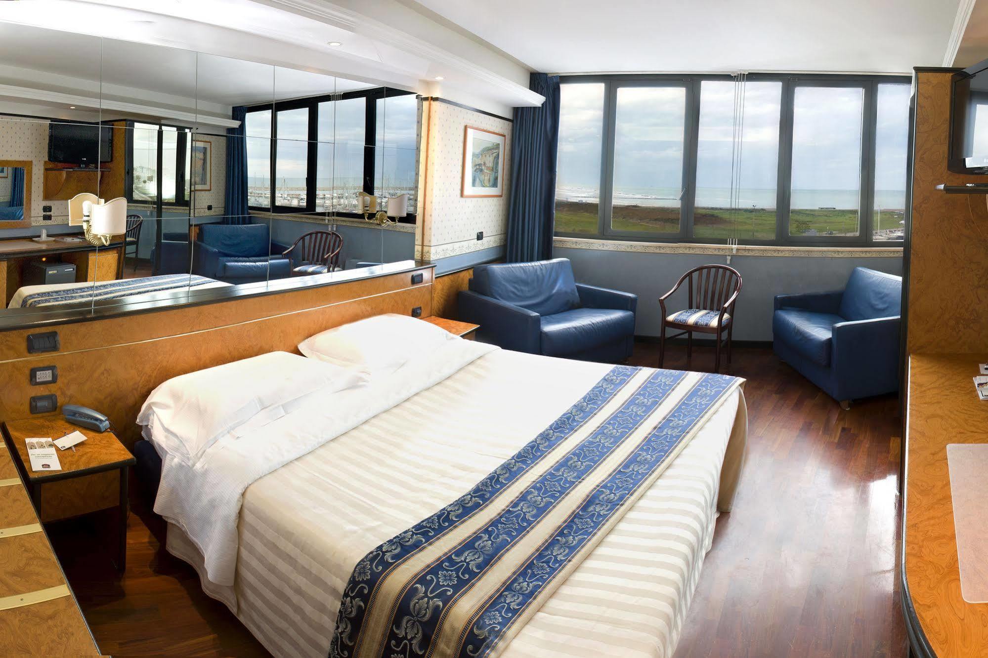 David Palace Hotel Porto San Giorgio Dış mekan fotoğraf