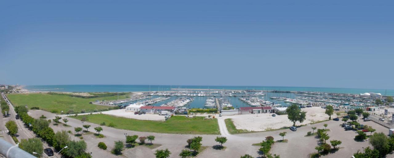 David Palace Hotel Porto San Giorgio Dış mekan fotoğraf